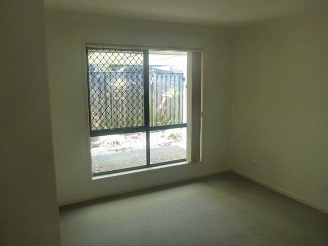 43 Seville Circuit, BURLEIGH WATERS QLD 4220, Burleigh Waters - Thumbnail 8