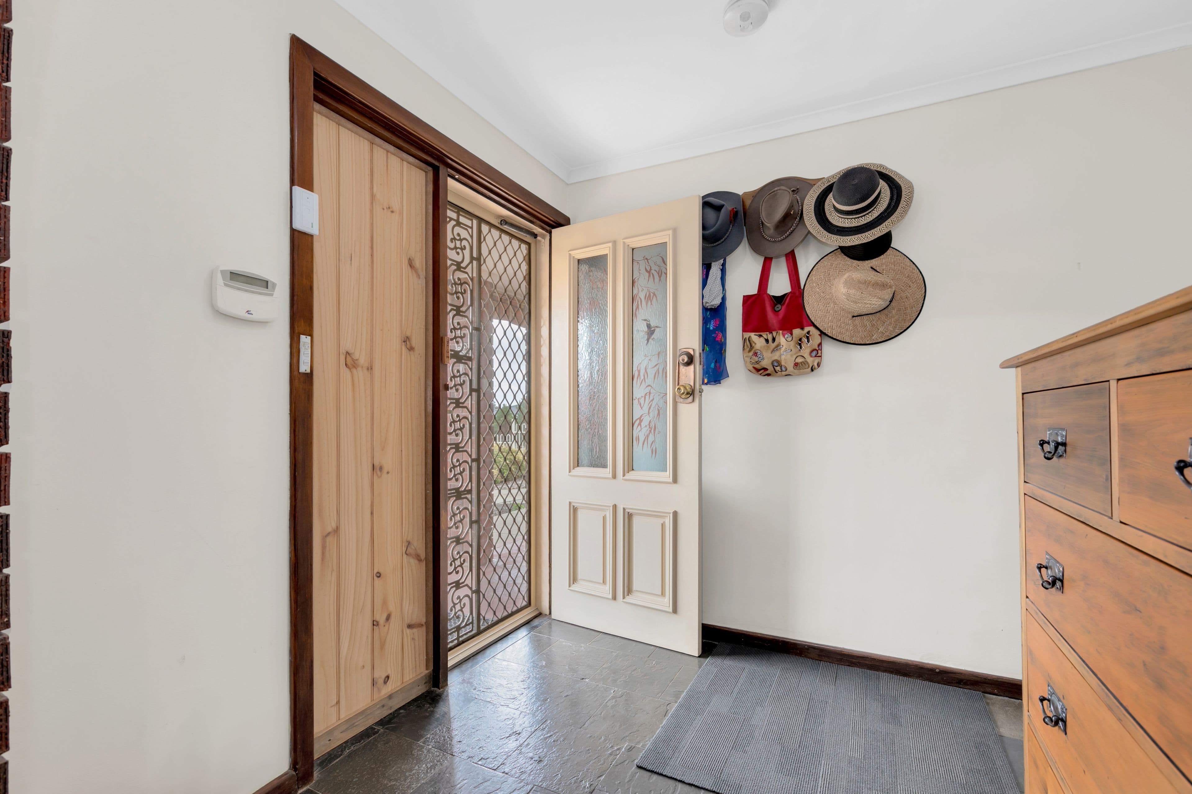 30 Ina Court, Craigmore SA 5114, Craigmore - Thumbnail 7