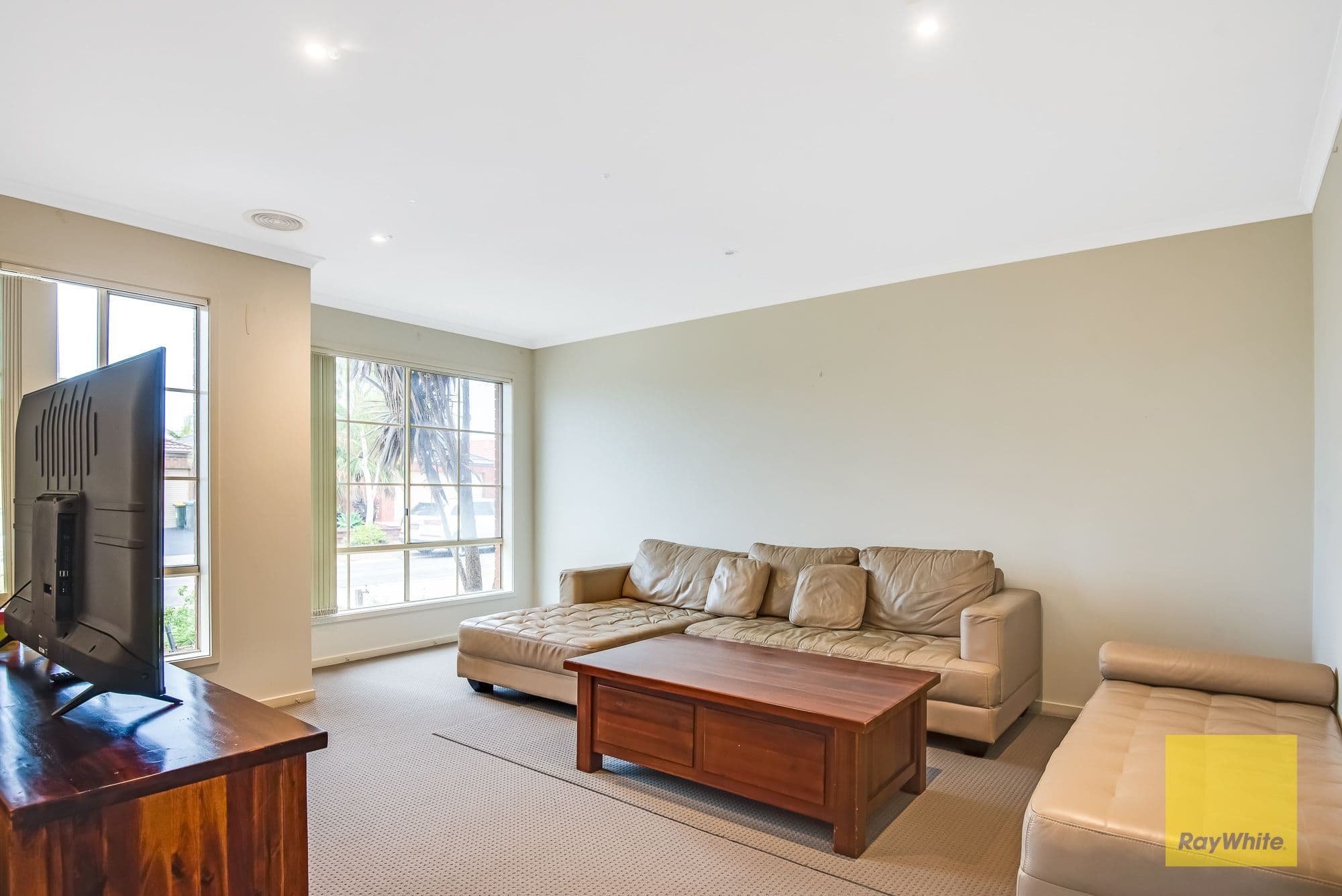 9 Bunjil Way, Tarneit VIC 3029, Tarneit - Thumbnail 2