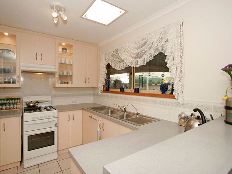 16 Goulding Grove, NOARLUNGA DOWNS SA 5168, Noarlunga Downs - Thumbnail 4
