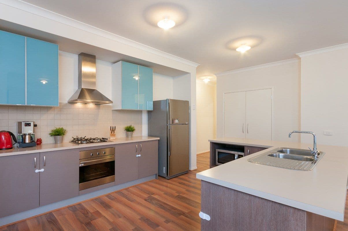 28 Middlesborough Drive, CRAIGIEBURN VIC 3064, Craigieburn - Thumbnail 2