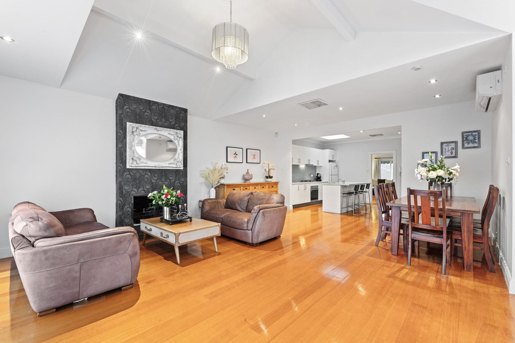 15 Bennett Street, Burwood VIC 3125, Burwood - Thumbnail 2