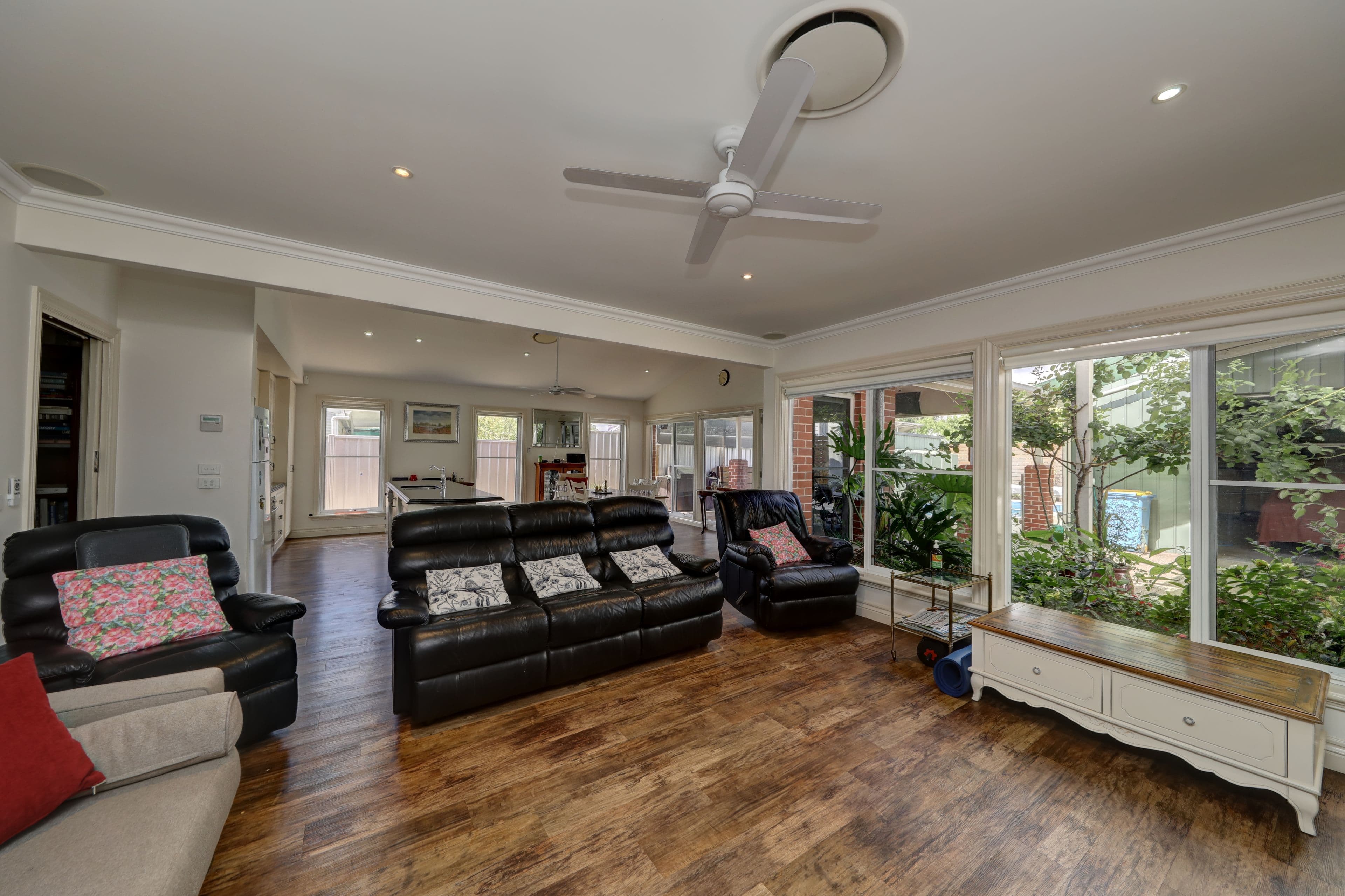 2 Thompson Avenue, Cobram VIC 3644, Cobram - Thumbnail 4