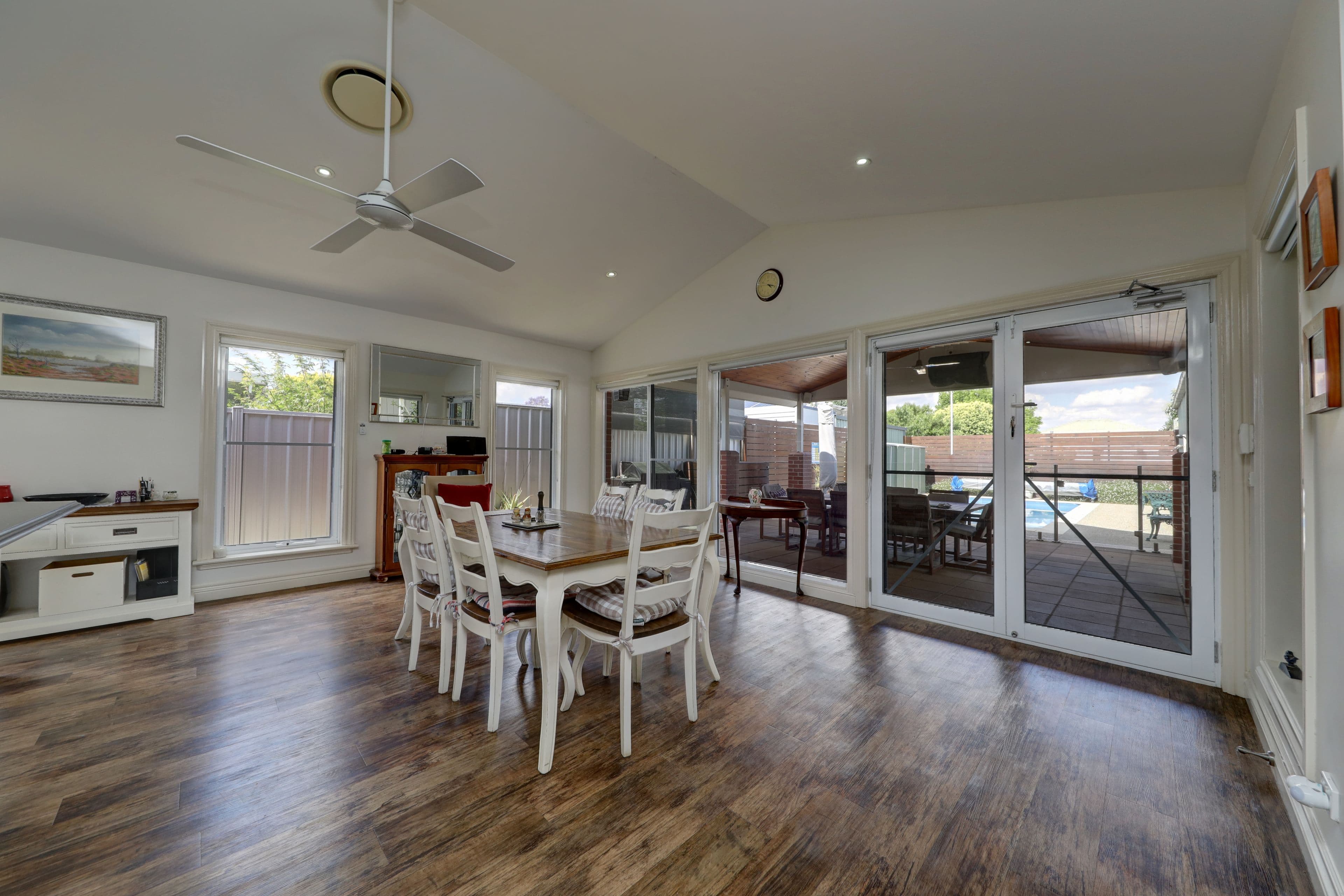2 Thompson Avenue, Cobram VIC 3644, Cobram - Thumbnail 8
