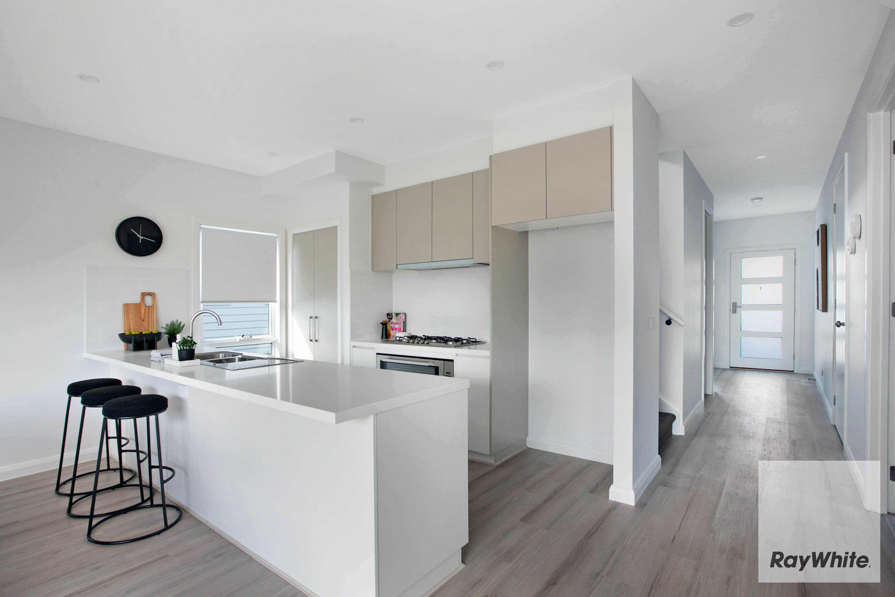 16 Thompson Street, Watsonia VIC 3087, Watsonia - Thumbnail 5