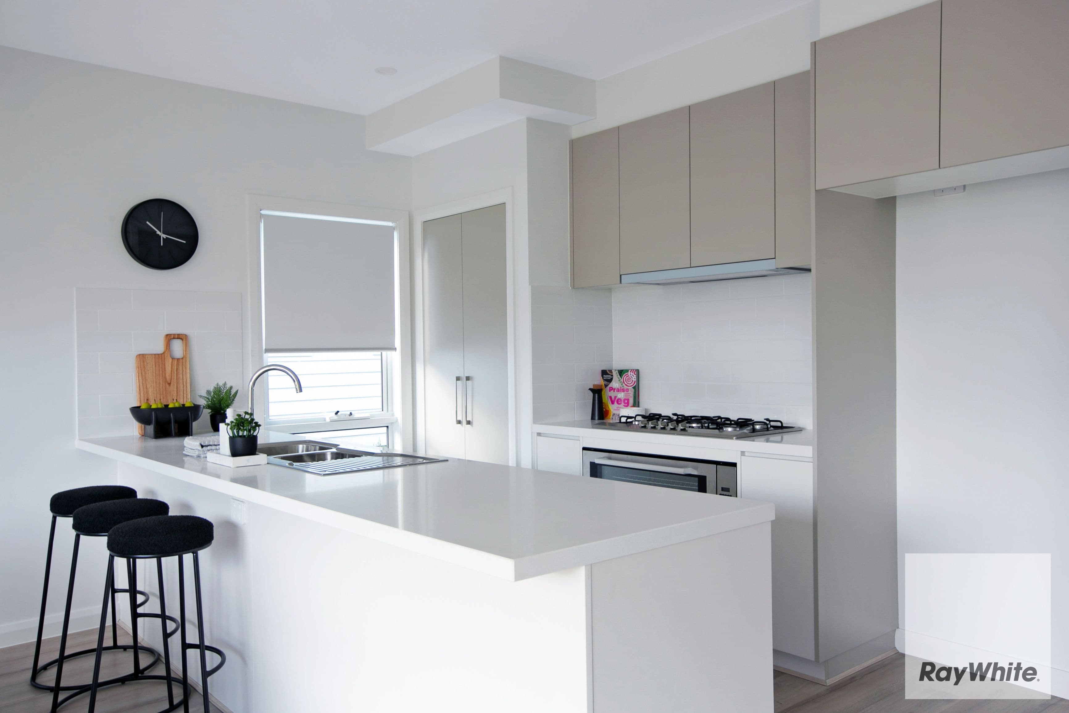 16 Thompson Street, Watsonia VIC 3087, Watsonia - Thumbnail 6