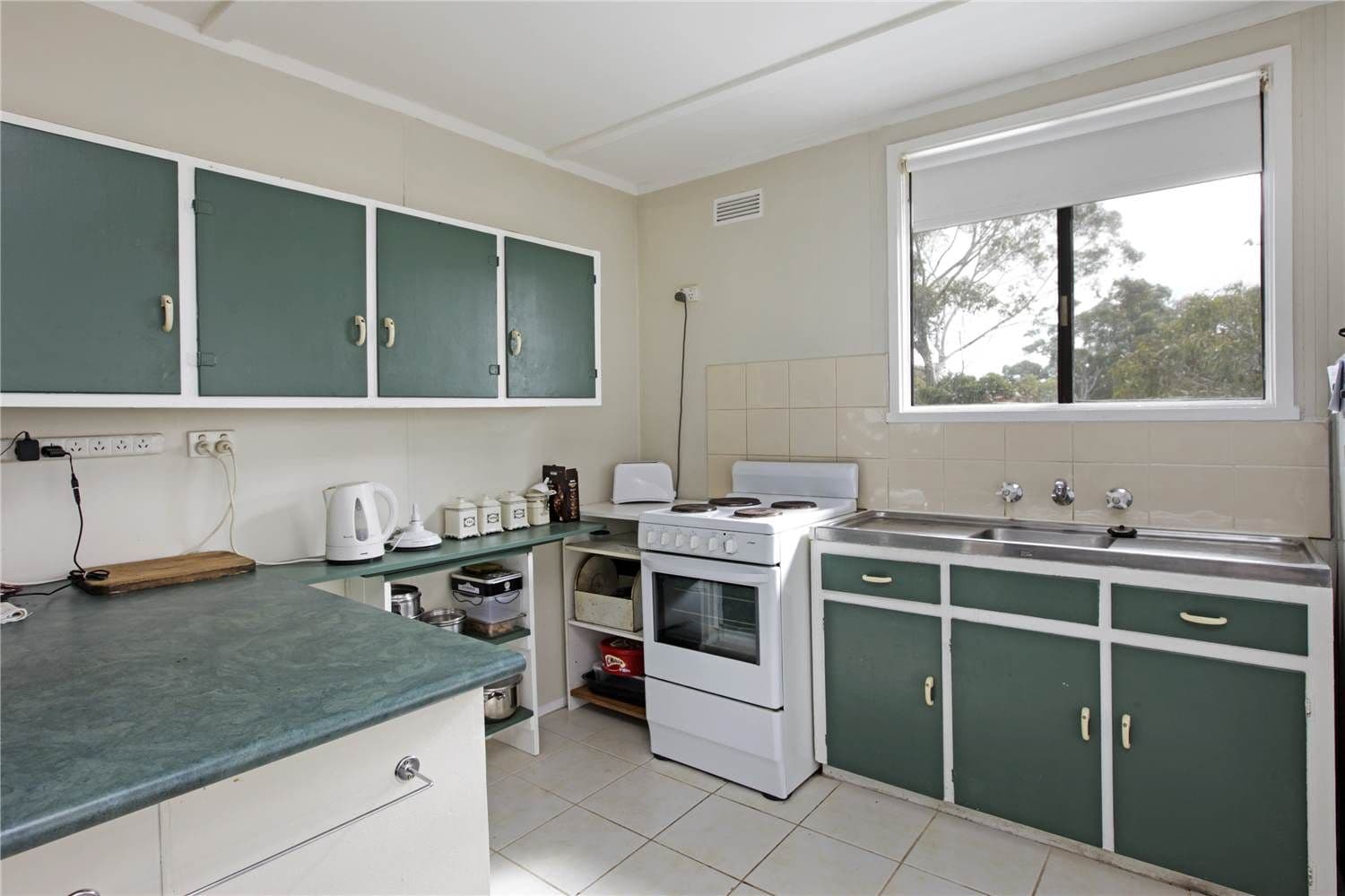 115 Farrars Road, LARA VIC 3212, Lara - Thumbnail 4