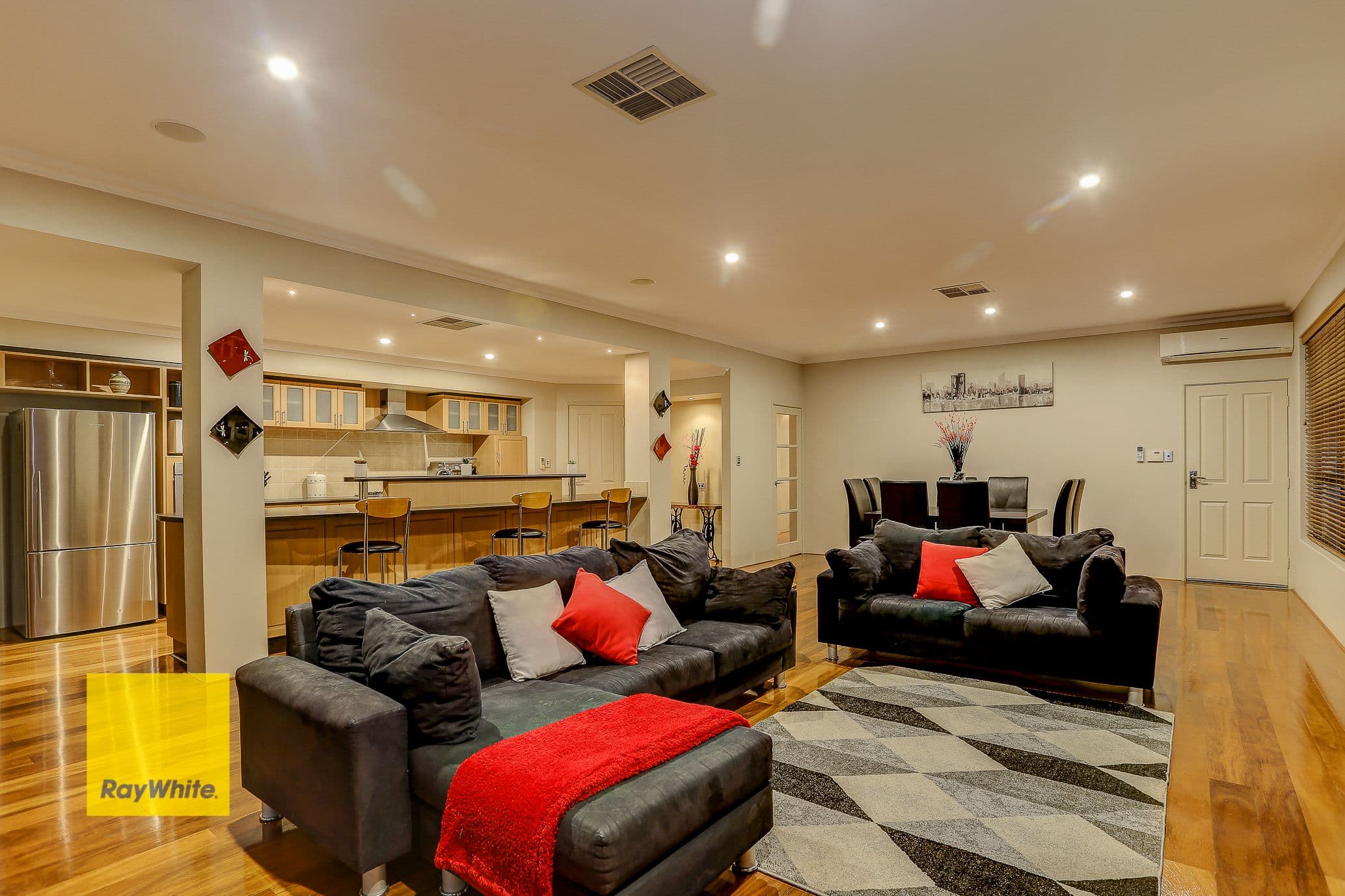 14 Oakdene Drive, Madeley WA 6065, Madeley - Thumbnail 2