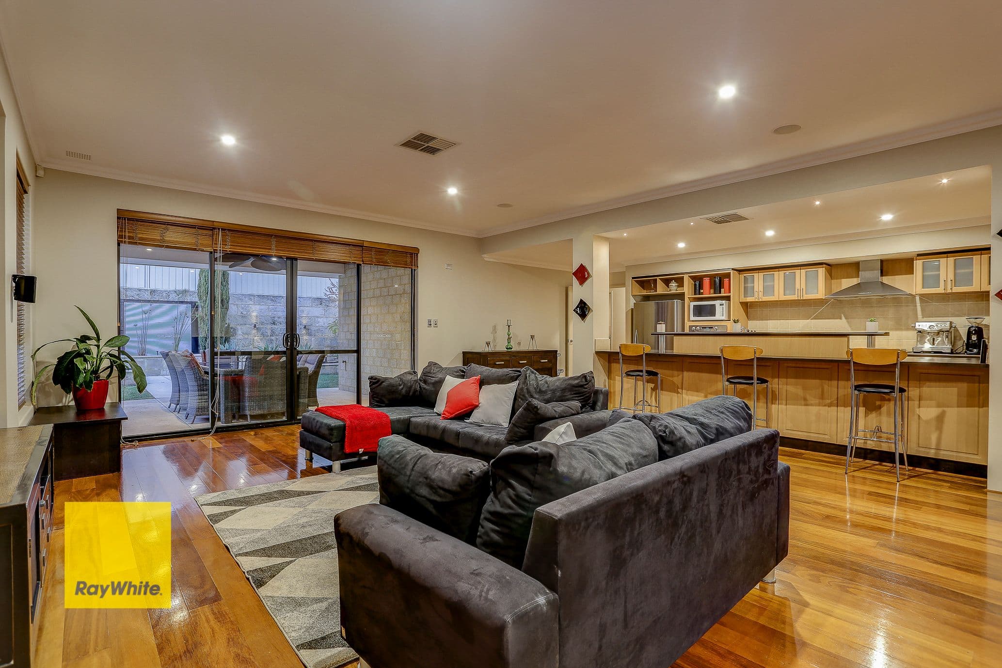 14 Oakdene Drive, Madeley WA 6065, Madeley - Thumbnail 5