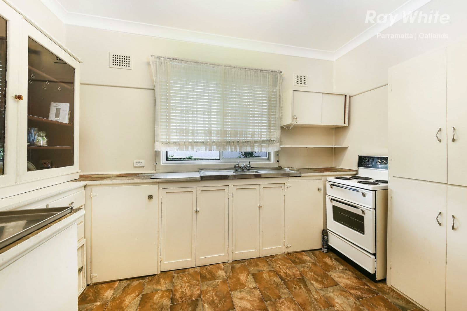 38 Ballandella Road, Toongabbie - Thumbnail 6