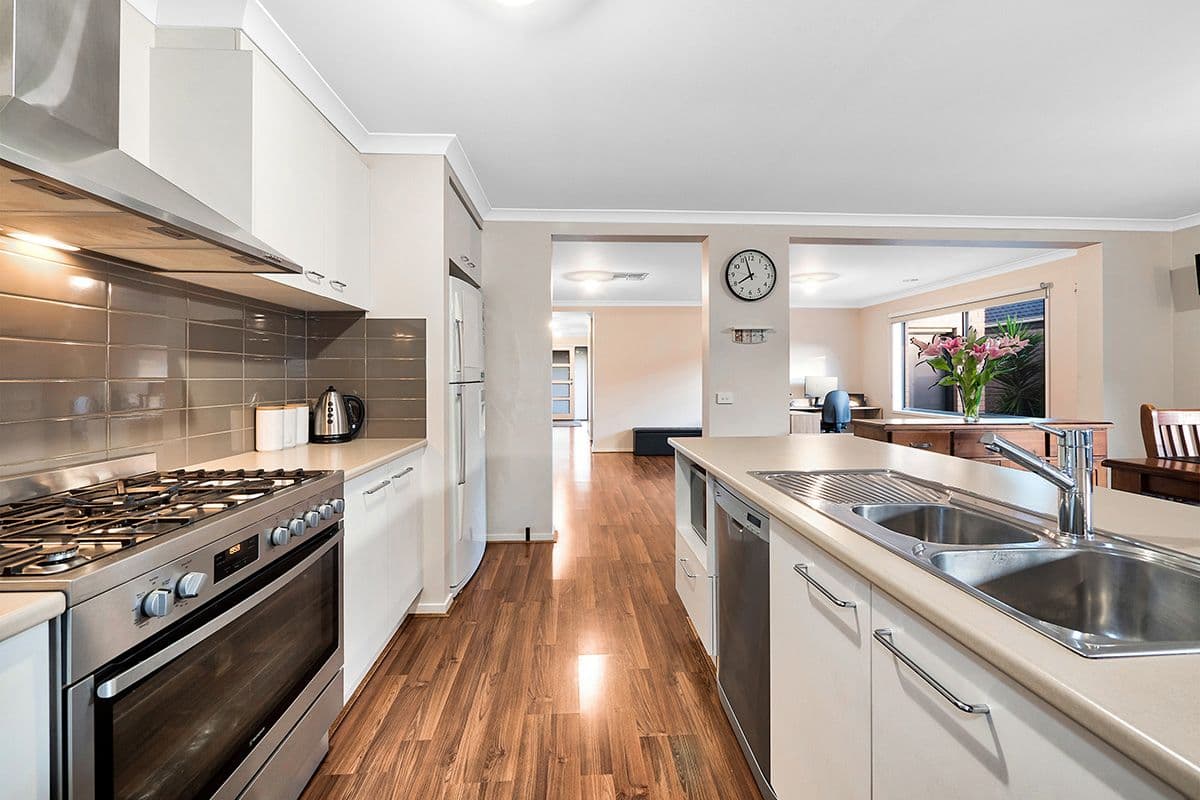 80 Glenelg Street, Clyde North VIC 3978, Clyde North - Thumbnail 6