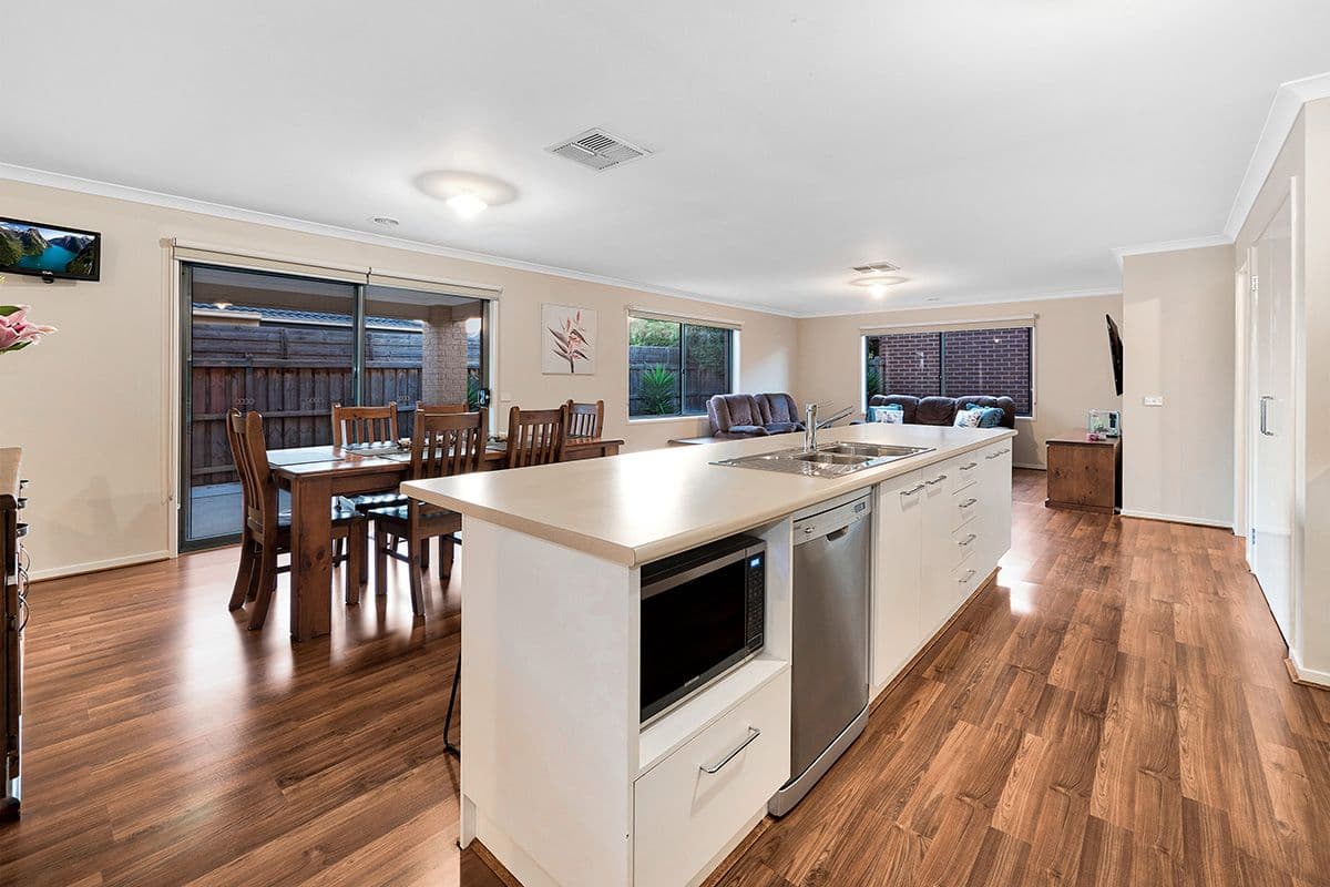 80 Glenelg Street, Clyde North VIC 3978, Clyde North - Thumbnail 7