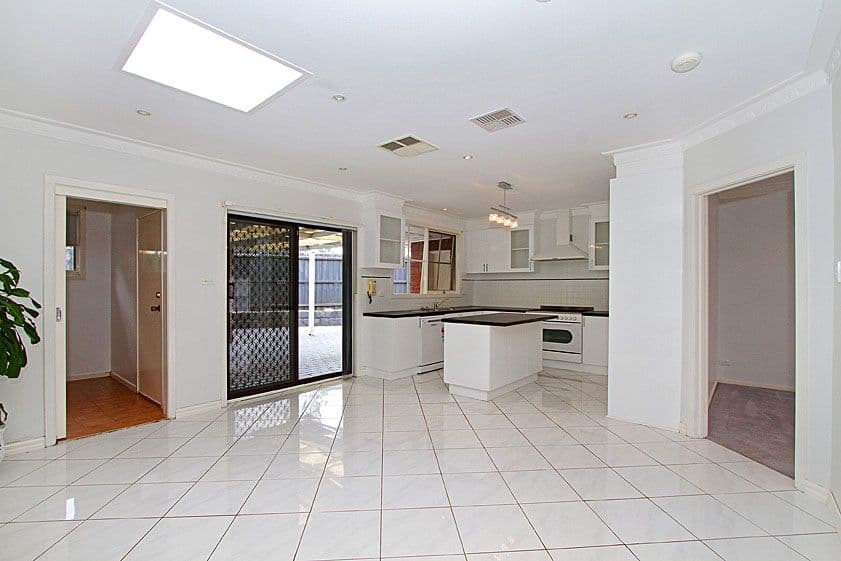 9 Burnley Court, GREENVALE VIC 3059, Greenvale - Thumbnail 4