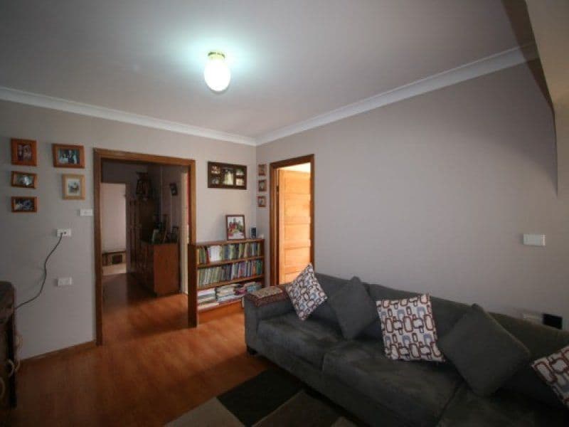 131 Logan Street, TENTERFIELD NSW 2372, Tenterfield - Thumbnail 5
