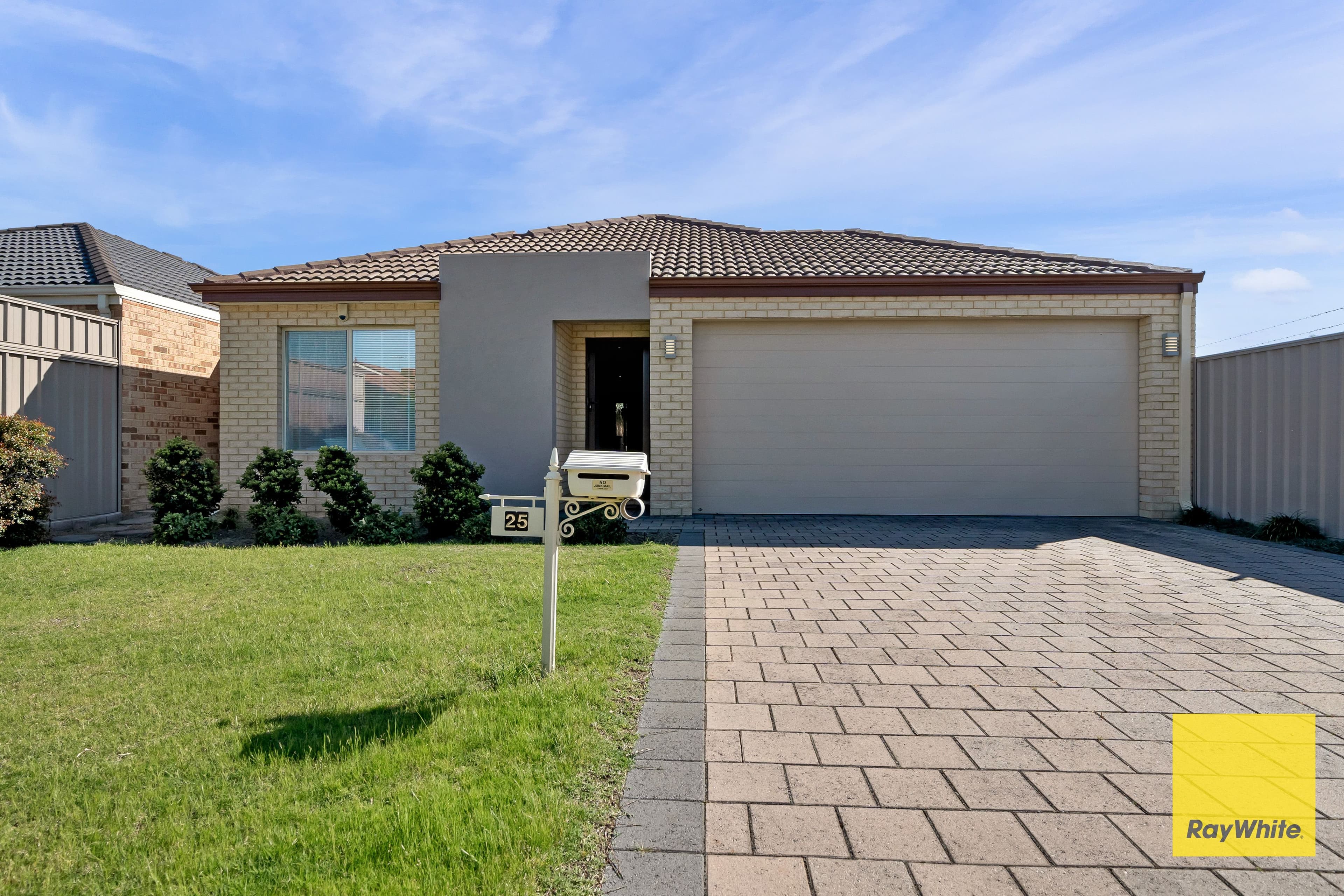 25 Landsdale Road, Darch WA 6065, Darch - Image 1