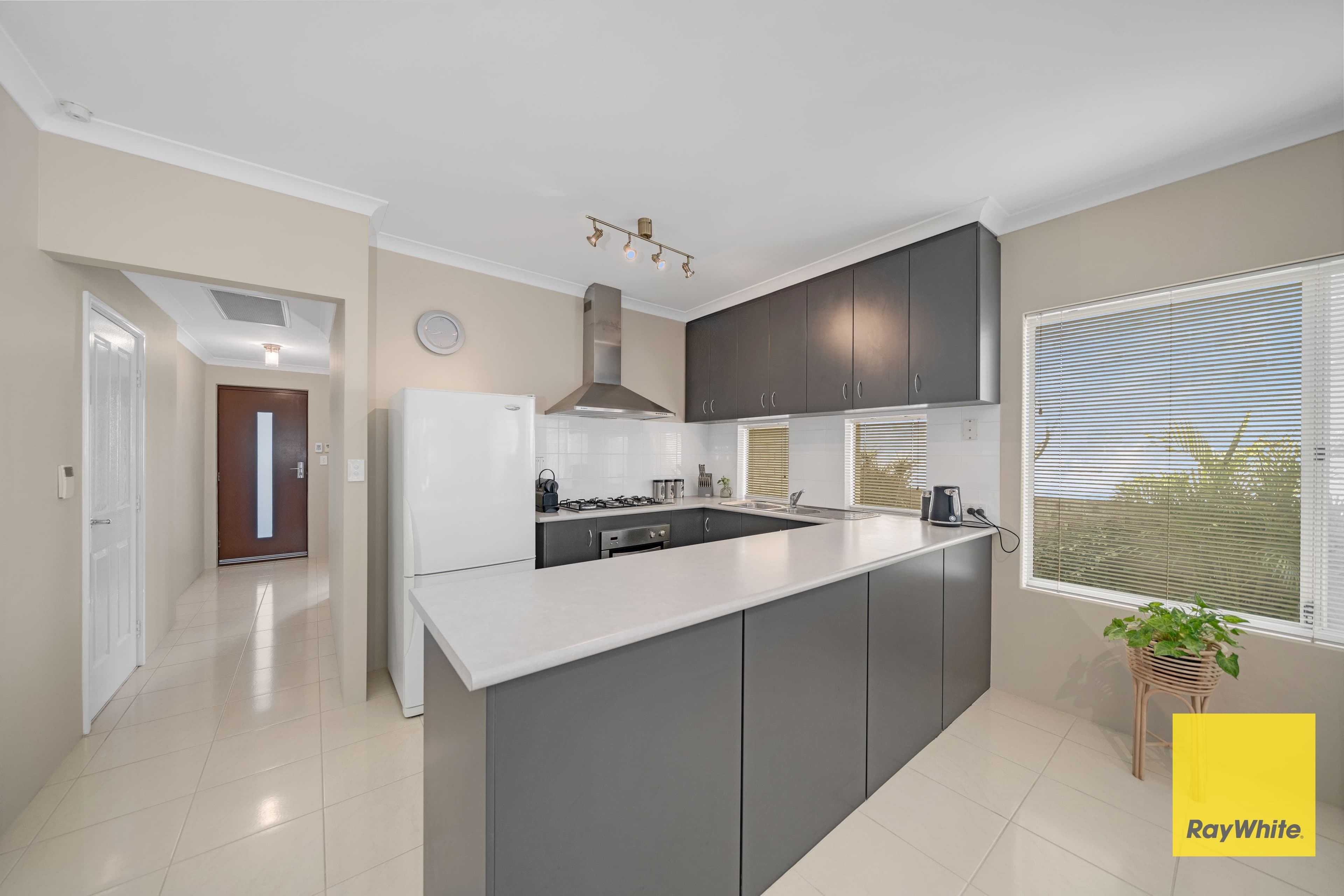 25 Landsdale Road, Darch WA 6065, Darch - Thumbnail 2