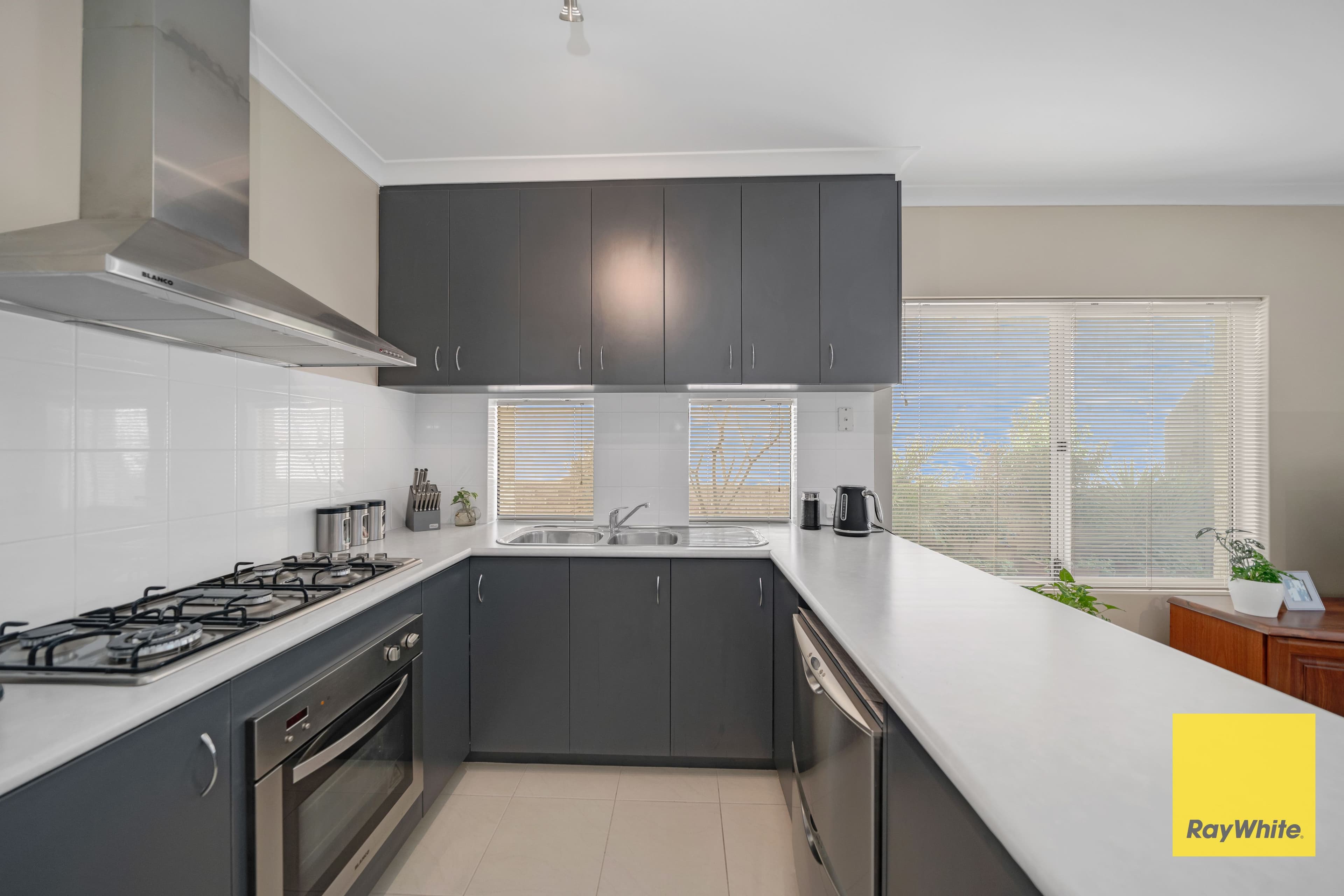 25 Landsdale Road, Darch WA 6065, Darch - Thumbnail 4