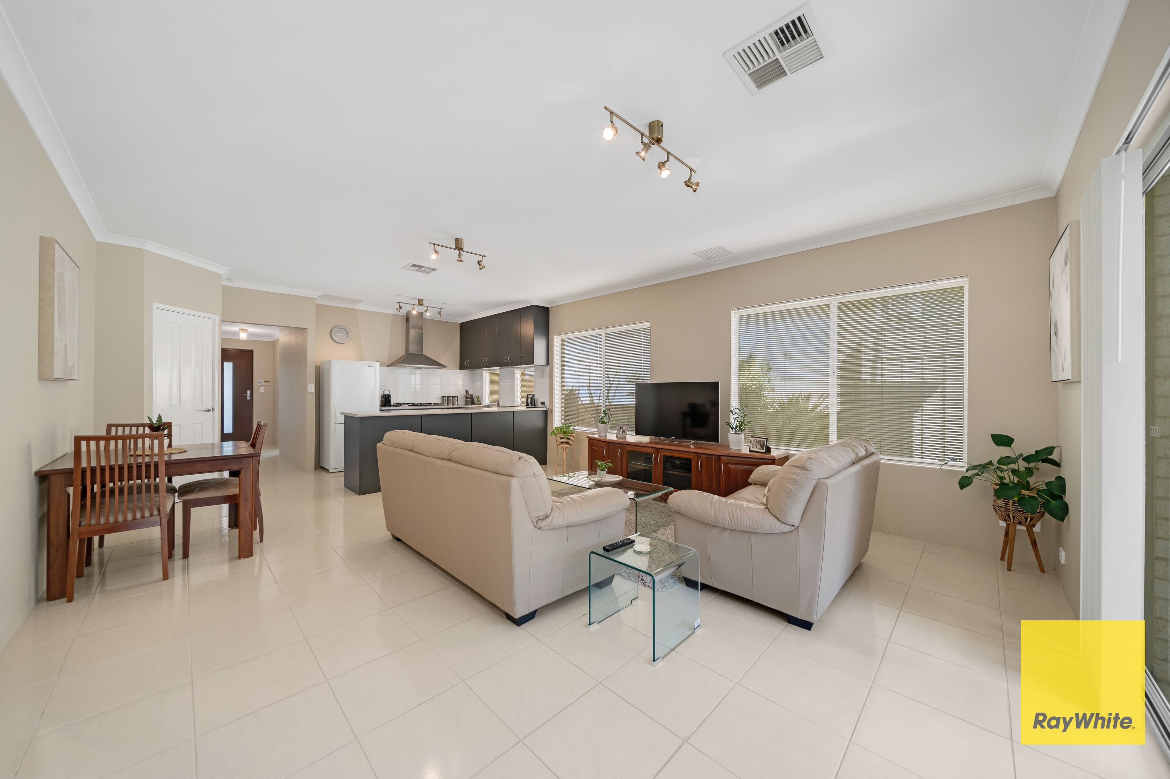 25 Landsdale Road, Darch WA 6065, Darch - Thumbnail 5
