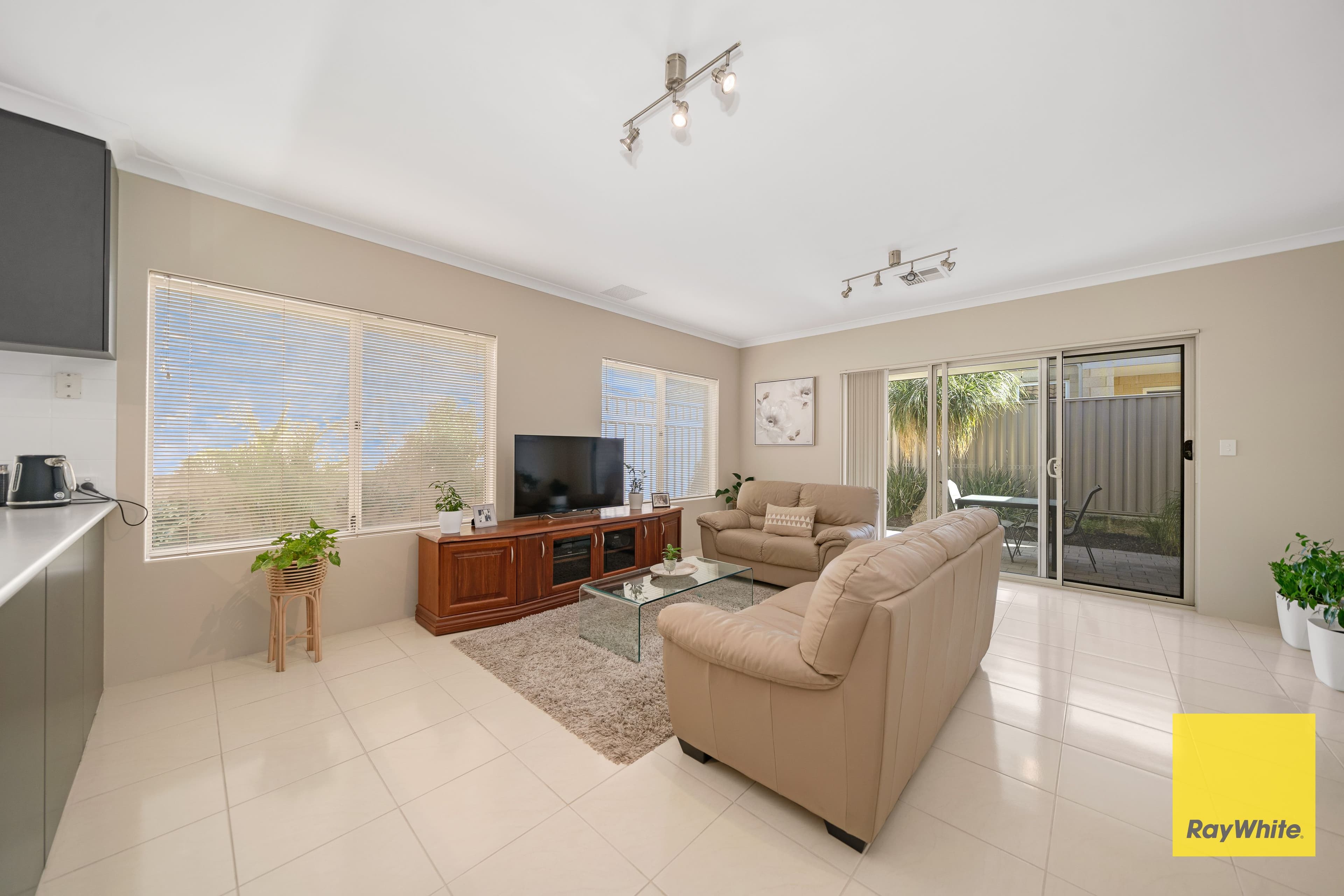 25 Landsdale Road, Darch WA 6065, Darch - Thumbnail 6