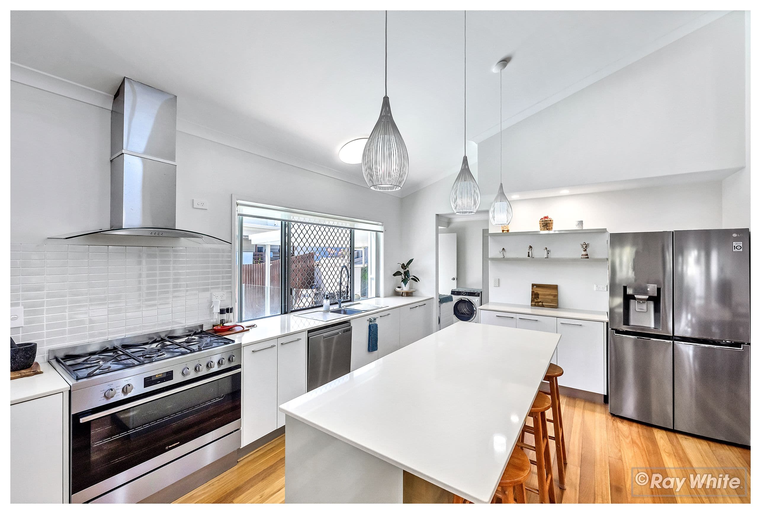 13 Hideaway Road, Zilzie QLD 4710, Zilzie - Thumbnail 2