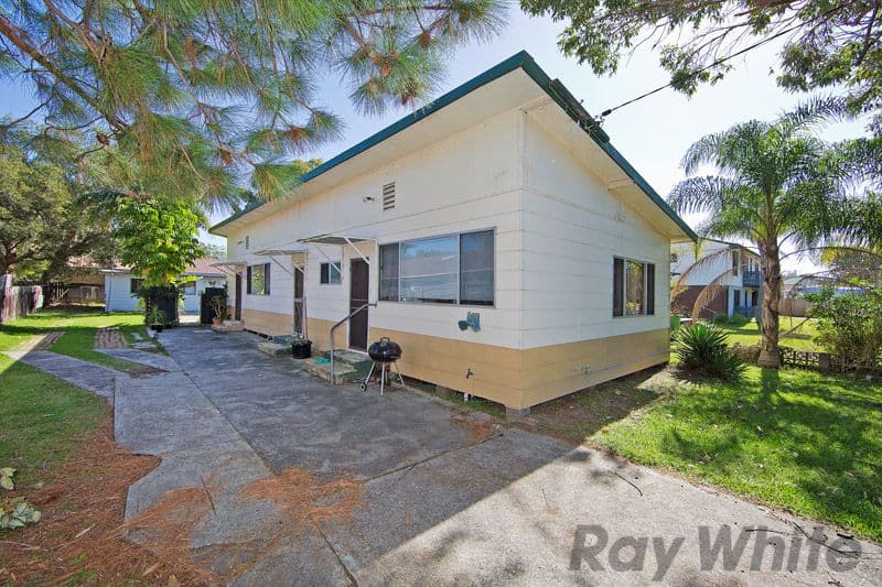 4 Manoa Road, Budgewoi NSW 2262, Budgewoi - Image 1