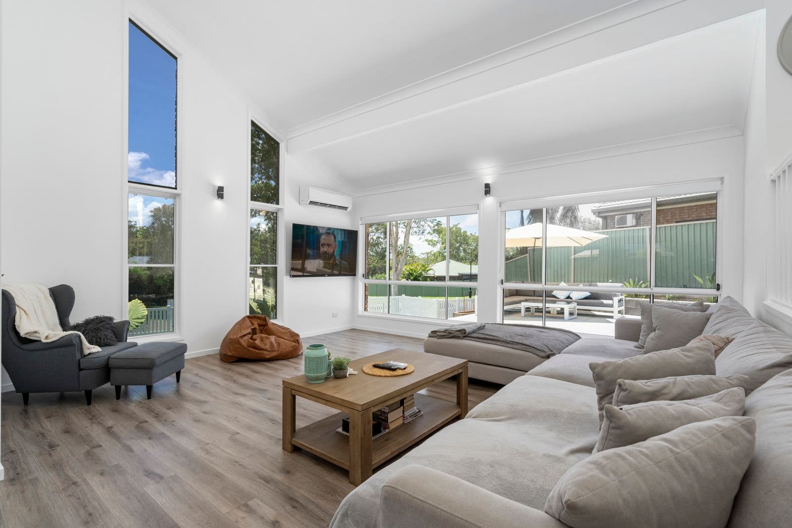 20 Tibouchina Court, Helensvale QLD 4212, Helensvale - Thumbnail 2