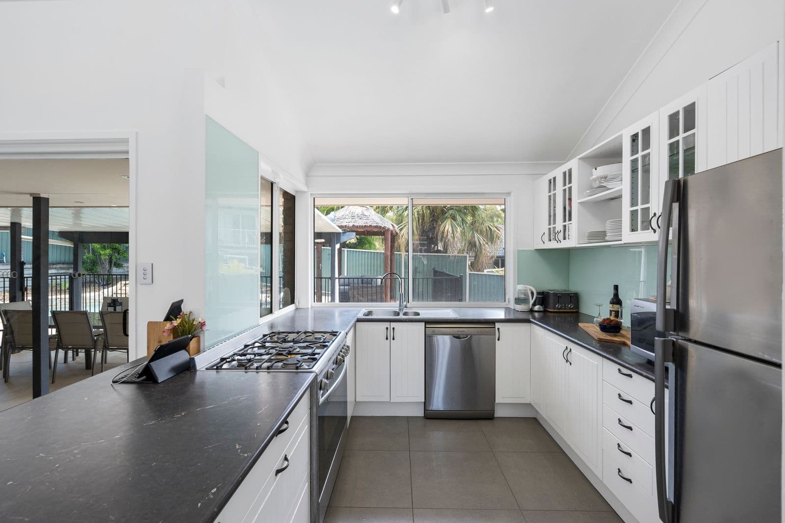 20 Tibouchina Court, Helensvale QLD 4212, Helensvale - Thumbnail 8