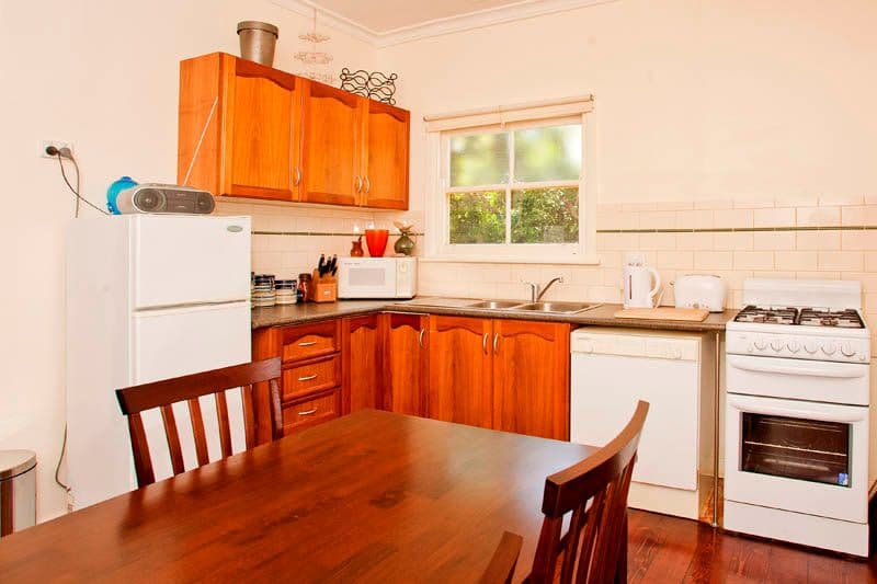 30 Tate Street, EAST GEELONG VIC 3219, East Geelong - Thumbnail 2