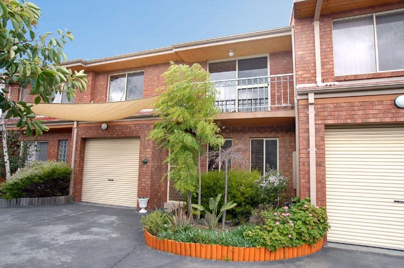17 Leonard Avenue, NOBLE PARK VIC 3174, Noble Park - Image 1
