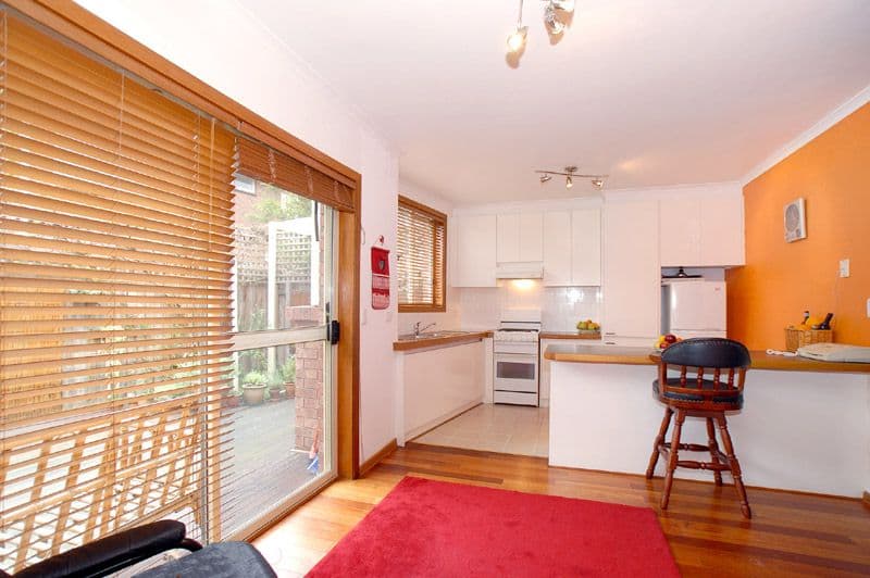 17 Leonard Avenue, NOBLE PARK VIC 3174, Noble Park - Thumbnail 3