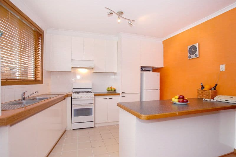 17 Leonard Avenue, NOBLE PARK VIC 3174, Noble Park - Thumbnail 5
