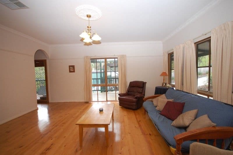 21 Nattarak Avenue, Werribee, VIC, 3030, Werribee - Thumbnail 2
