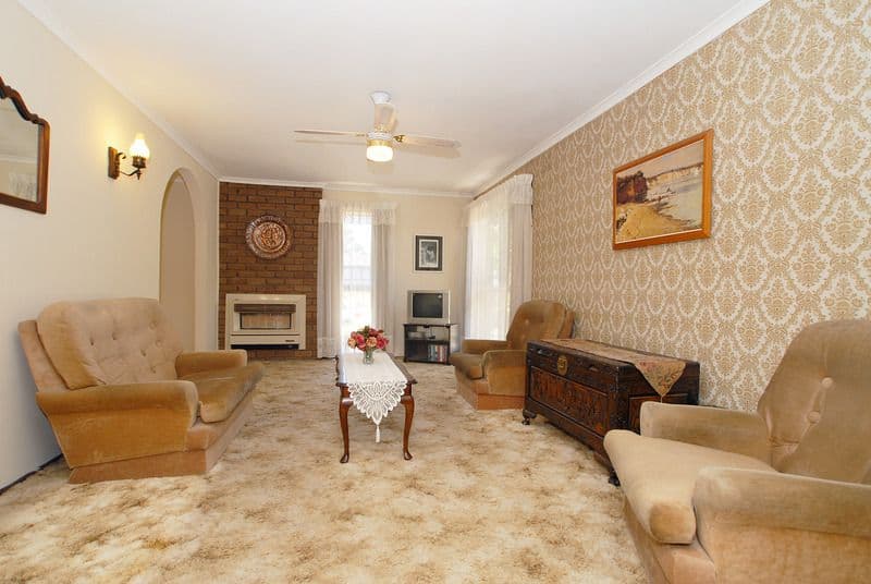 23 Silverton Drive, FERNTREE GULLY VIC 3156, Ferntree Gully - Thumbnail 4