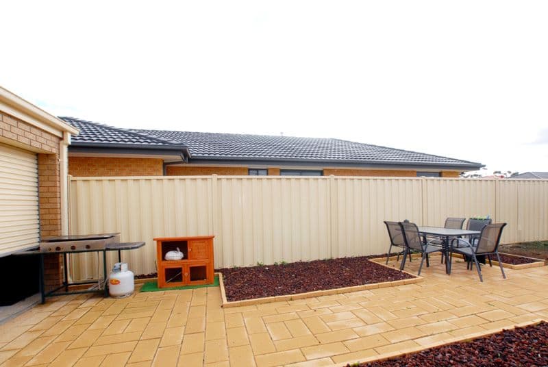 28 Finchley Park Crescent, TARNEIT VIC 3029, Tarneit - Thumbnail 4