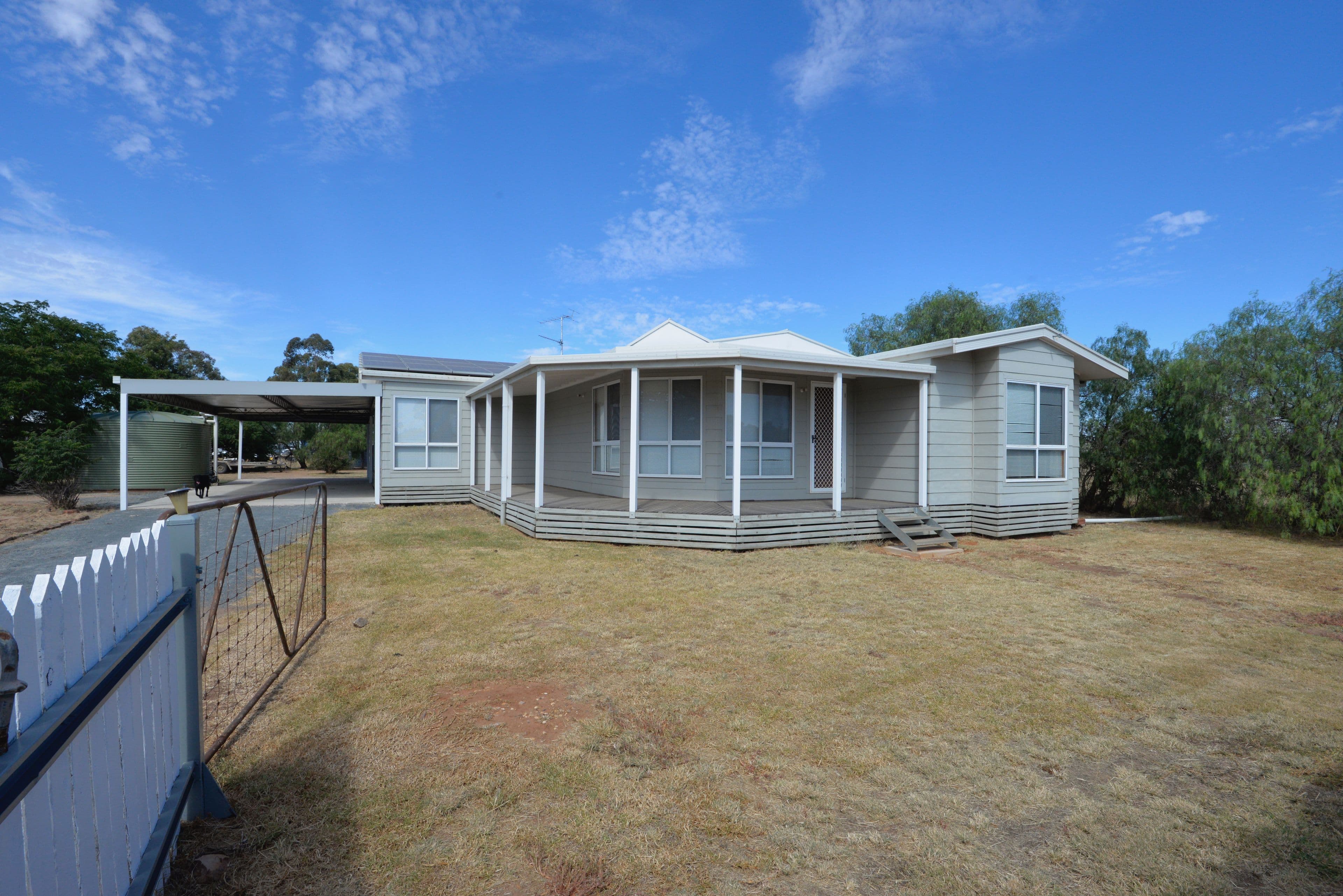 30 Osborne Street, Lockhart - Image 1
