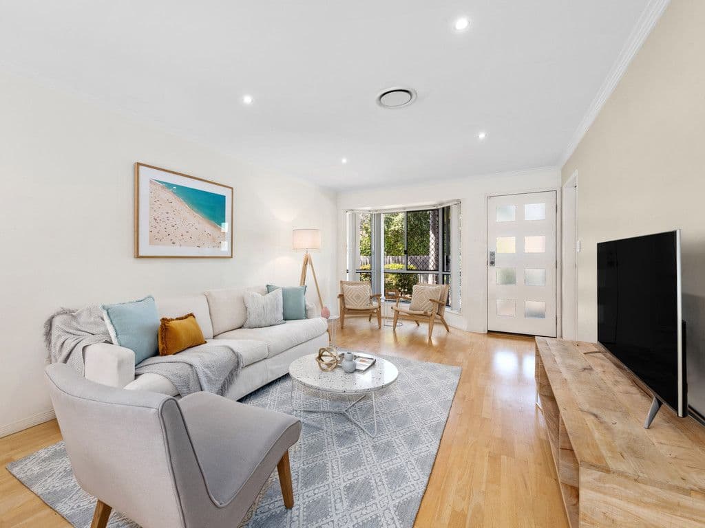 12 Elwell Street, Morningside QLD 4170, Morningside - Thumbnail 2