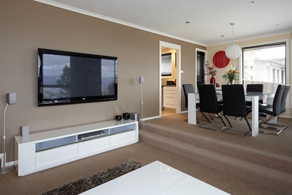 21 Clearview Avenue, TREVALLYN TAS 7250, Trevallyn - Thumbnail 2