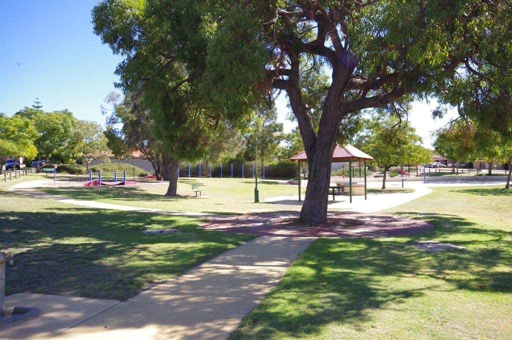 19 Floribunda Gardens, MIRRABOOKA WA 6061, Mirrabooka - Thumbnail 2