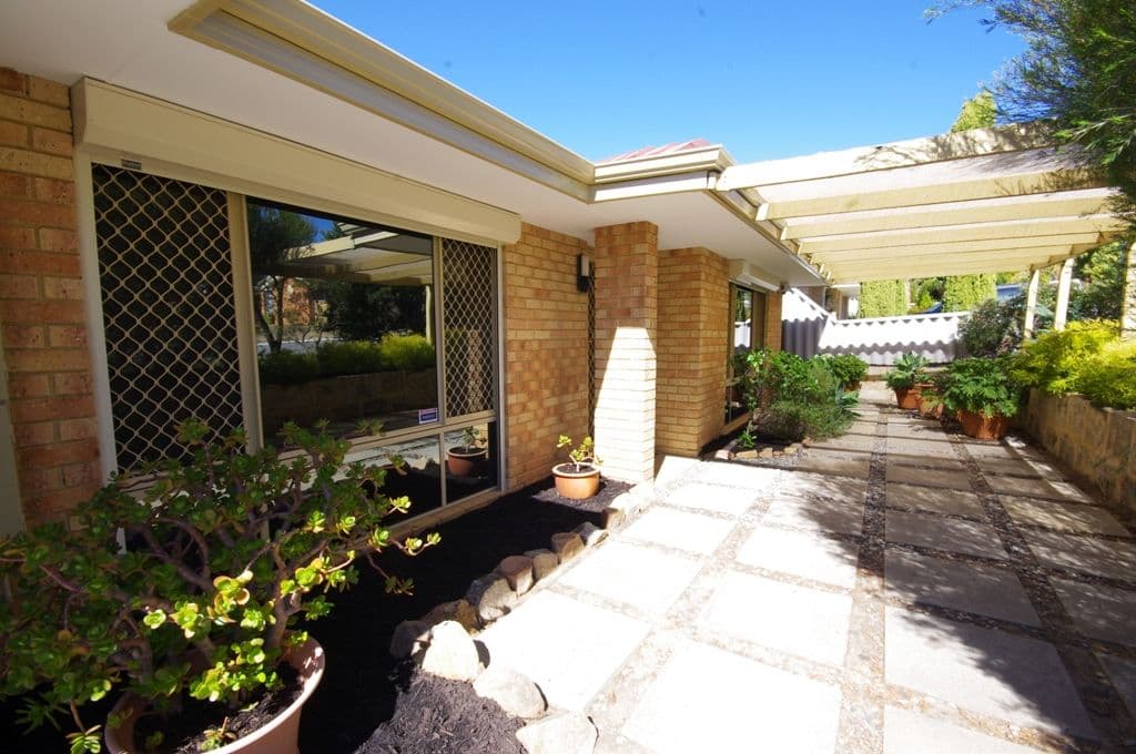 19 Floribunda Gardens, MIRRABOOKA WA 6061, Mirrabooka - Thumbnail 3