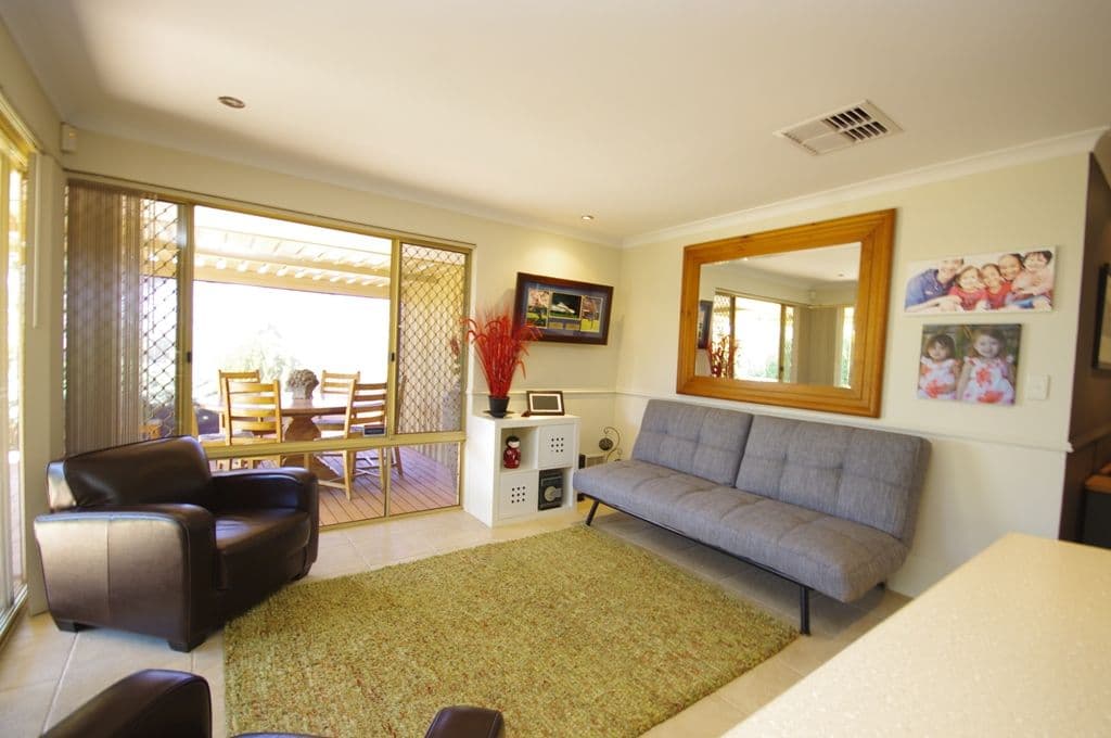 19 Floribunda Gardens, MIRRABOOKA WA 6061, Mirrabooka - Thumbnail 8