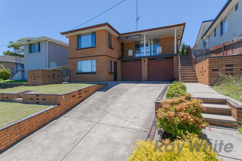 71 Pasadena Crescent, MACQUARIE HILLS NSW 2285, Macquarie Hills - Image 1
