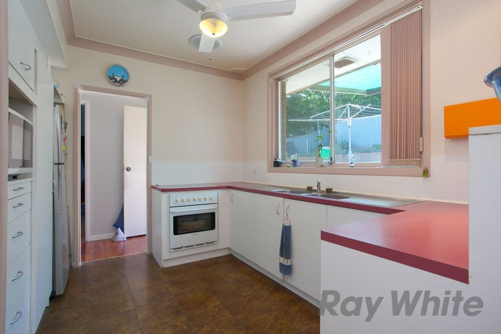 71 Pasadena Crescent, MACQUARIE HILLS NSW 2285, Macquarie Hills - Thumbnail 5
