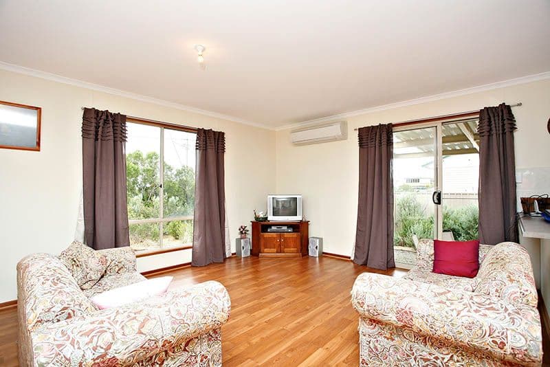 18 Heron Crescent, THOMPSON BEACH SA 5501, Thompson Beach - Thumbnail 2