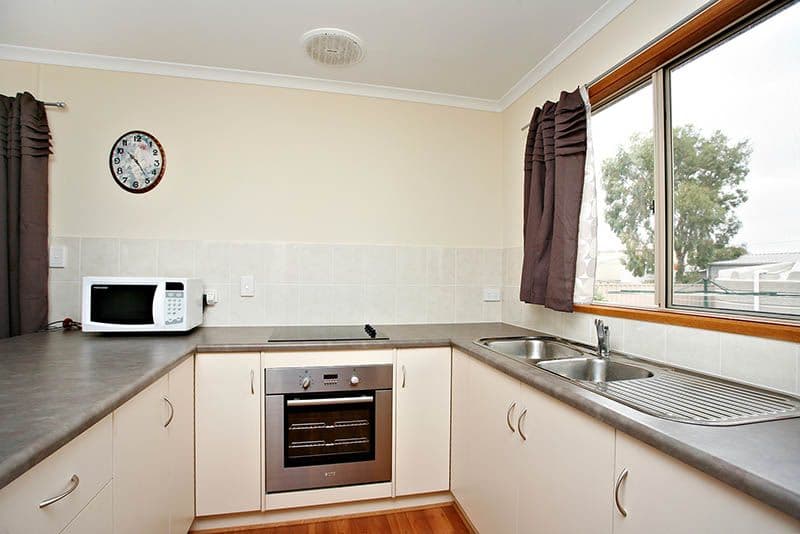 18 Heron Crescent, THOMPSON BEACH SA 5501, Thompson Beach - Thumbnail 3