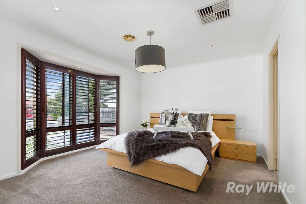 4 Overton Close, Rowville VIC 3178, Rowville - Thumbnail 6