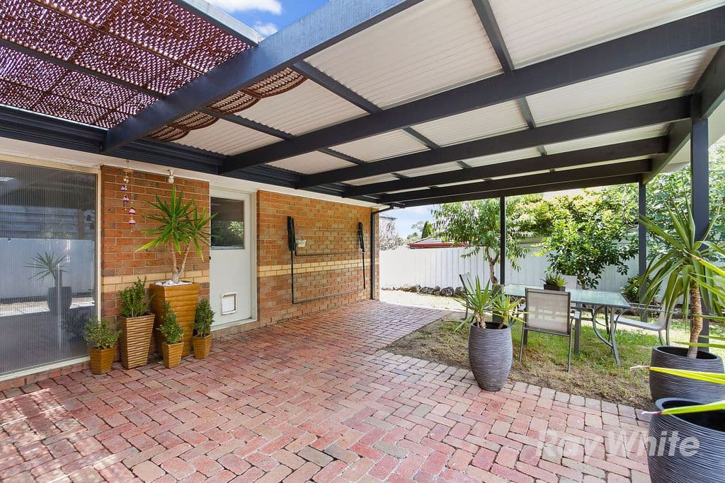 4 Overton Close, Rowville VIC 3178, Rowville - Thumbnail 8