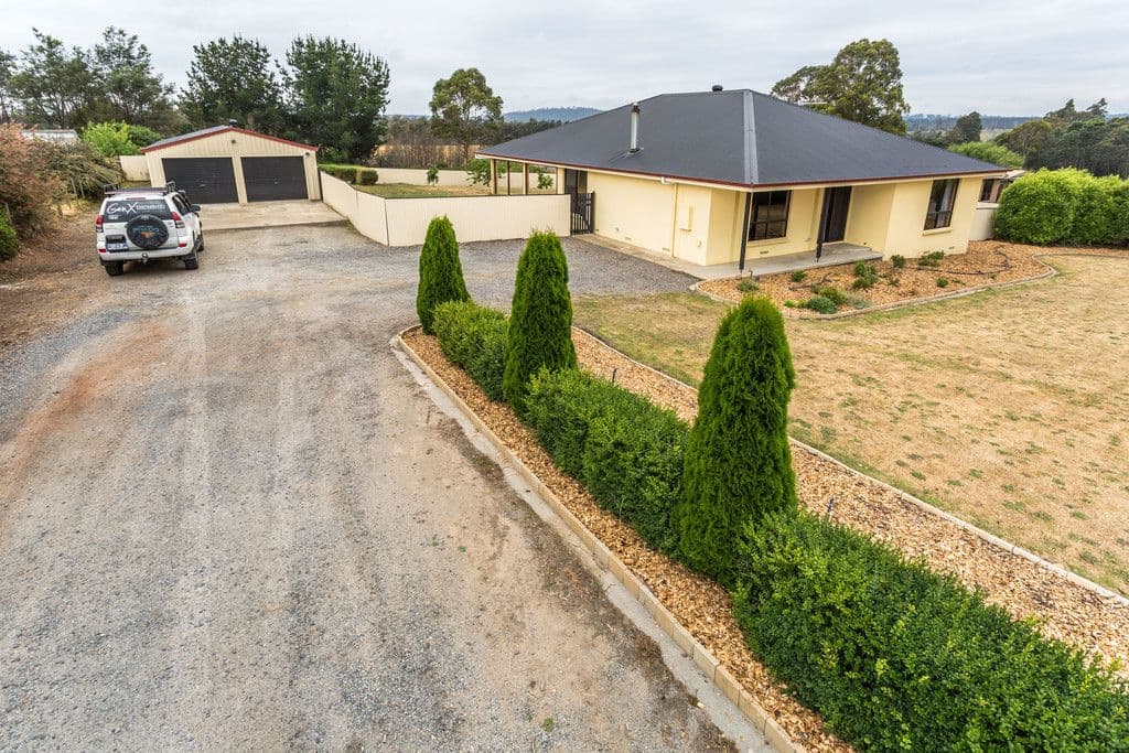 20 Weld Street, Beaconsfield TAS 7270, Beaconsfield - Image 1