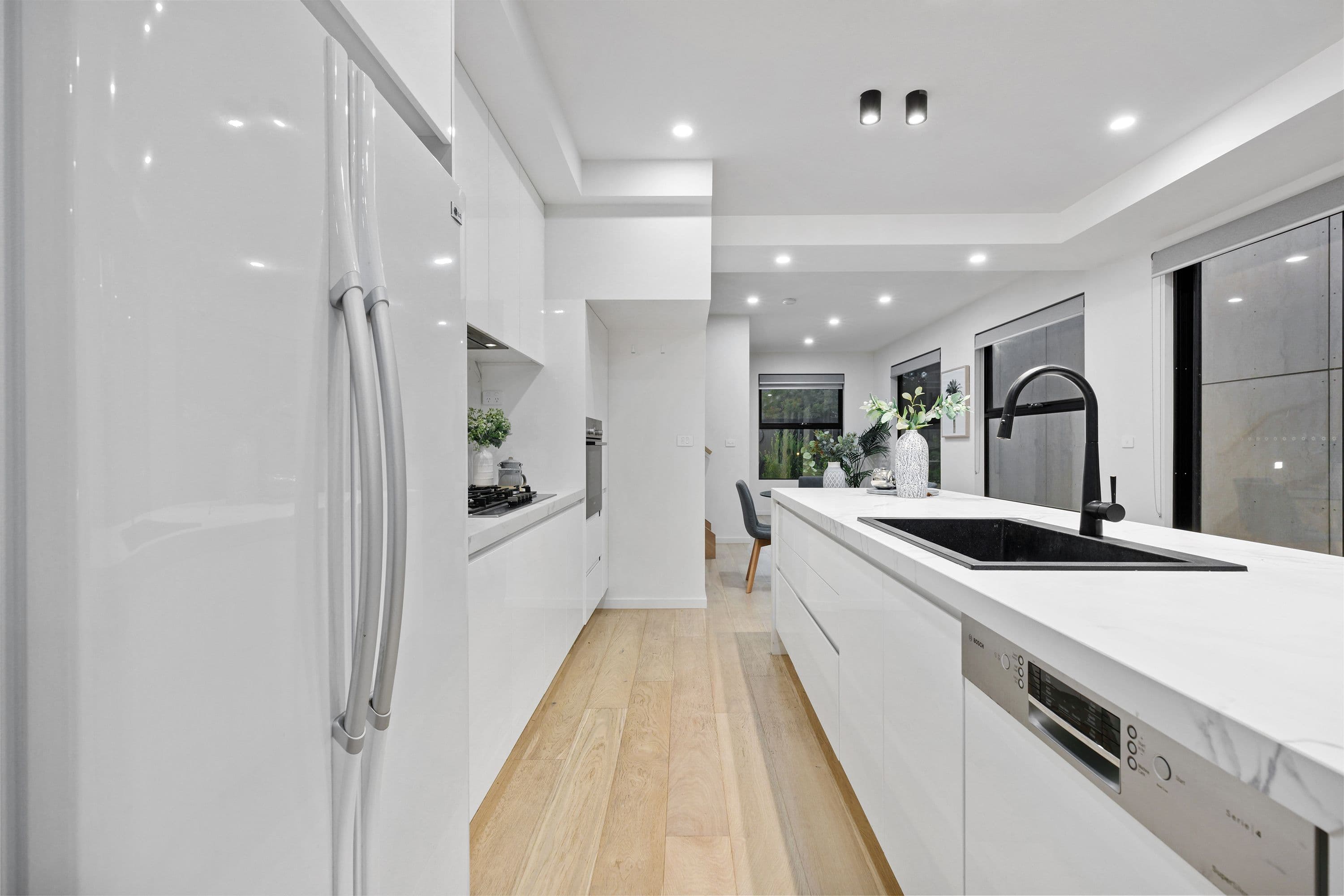 7B Hampton Court, Glen Waverley VIC 3150, Glen Waverley - Thumbnail 6