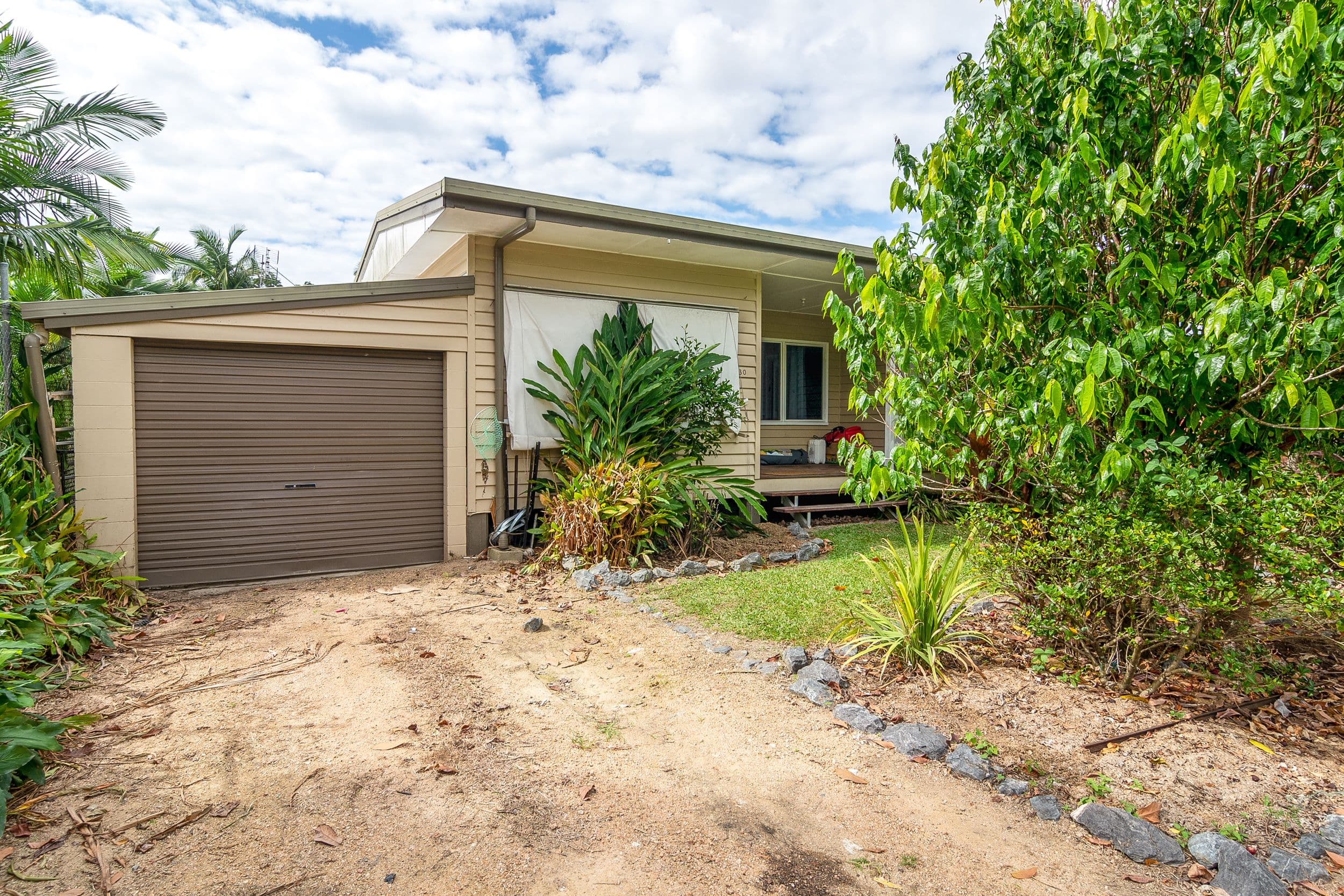 30 Thomas Street, Mossman QLD 4873, Mossman - Thumbnail 2