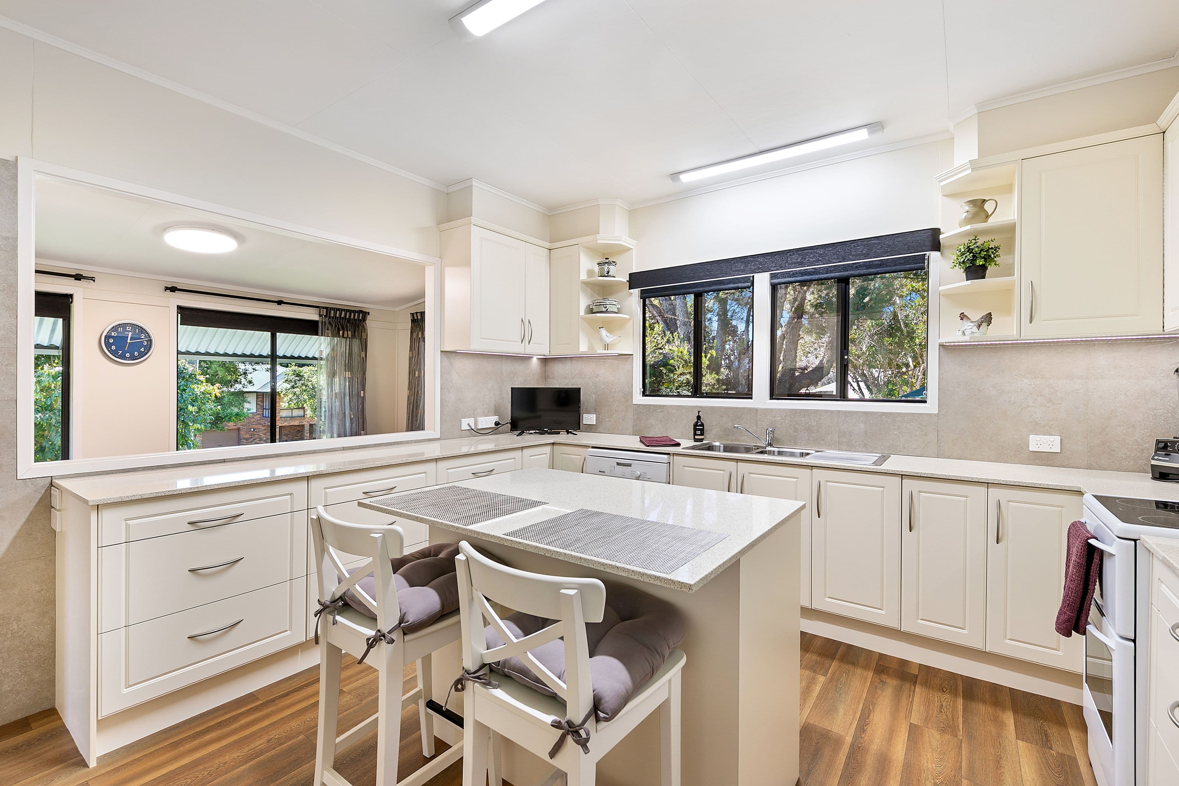 21 Coleman Square, Tamborine Mountain QLD 4272, Tamborine Mountain - Thumbnail 2